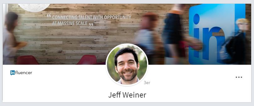 Ejemplo fondo de LinkedIn: Jeff Weiner